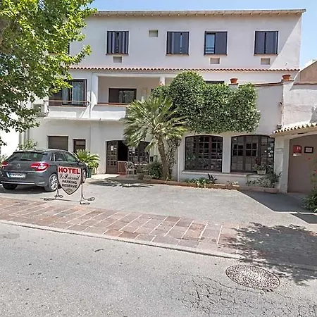 Le Preconil Hotel